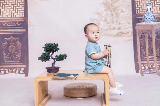 阿克苏宝宝几个月笑出声